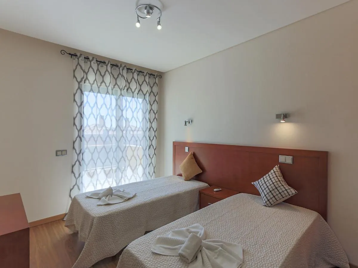 V4, Villa Jardins Branqueira7 Near Beach, Albufeira